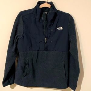 The North Face Pull Over Sweater